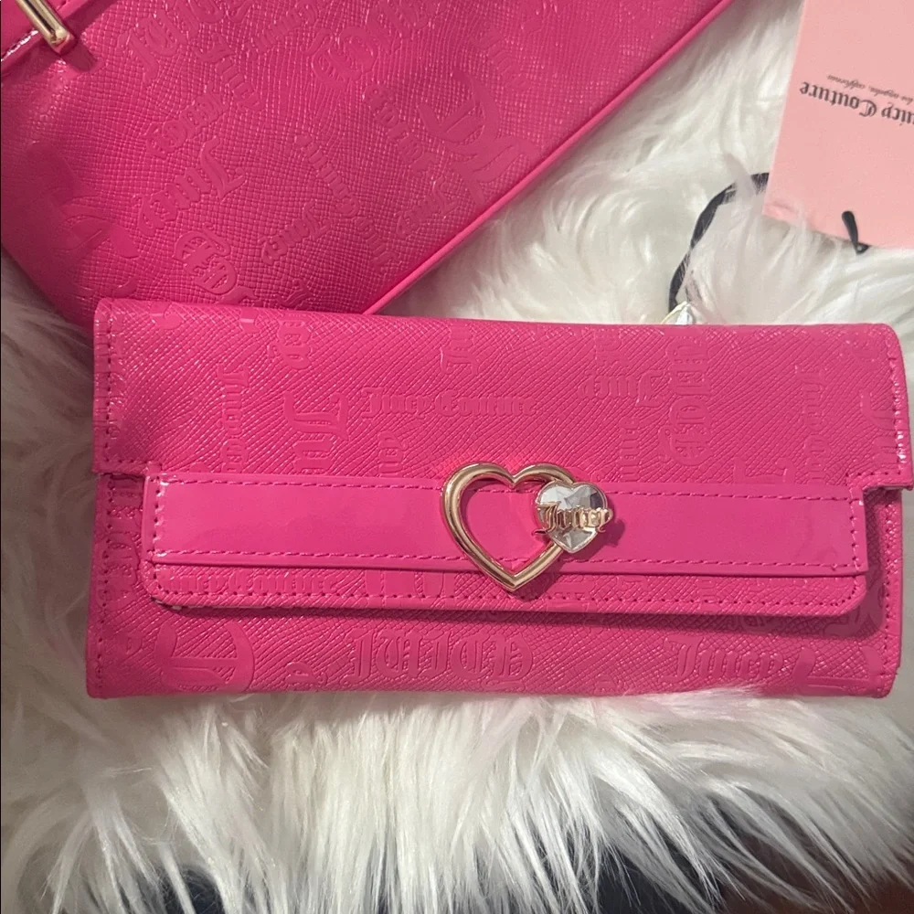 Juicy couture, Fuchsia bundle shoulder bag and matching wallet
New tags - Picture 3 of 5
